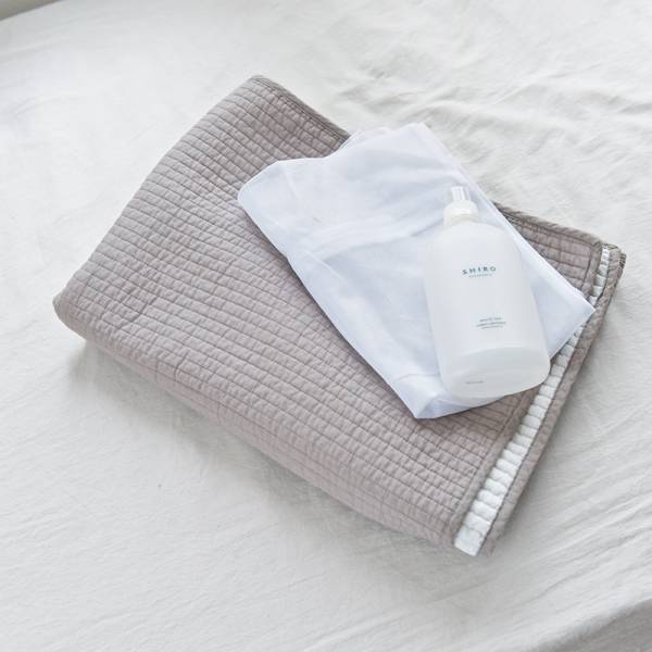 イブルがあれば食べこぼしてもセーフ！ ベビーやペットとの暮らしに役立つ、新作イブル特集