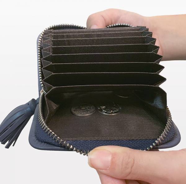 コンパクト＆ルックス重視派さんも納得！ミニ財布として使えるカードケースがアンジェ本店限定で復活登場[PR]