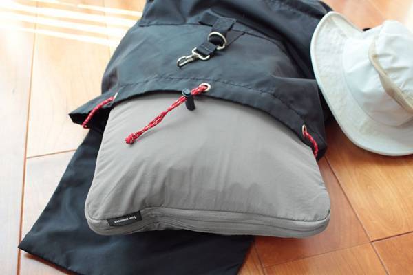 リュック1つで旅に出よう！かさばる子どもの衣類もコンパクトに。「圧縮トラベルポーチ」を使って実際にパッキングしてみました。[PR]