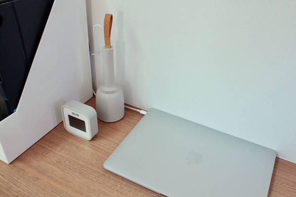 気になったその時に、ササッとお掃除が叶う！「ミニ掃除機Vaccumi (バキューミ)」[PR]