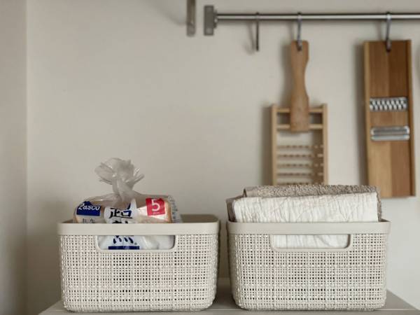 リサイクルプラで作られた、サステナブルな収納ボックス 「Jute バスケット」。[PR]