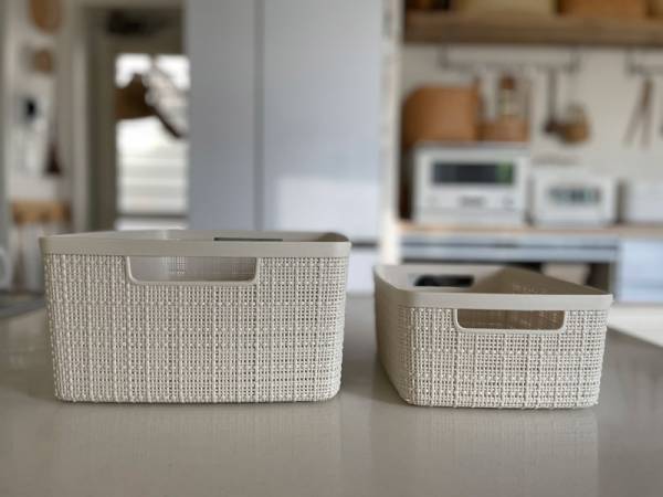 リサイクルプラで作られた、サステナブルな収納ボックス 「Jute バスケット」。[PR]