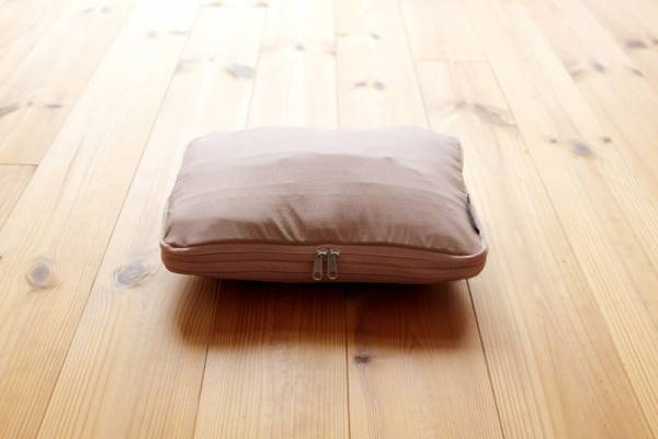 子連れ帰省の荷物、どこまで小さくなる？「圧縮できるトラベルポーチ」使ってみました[PR]