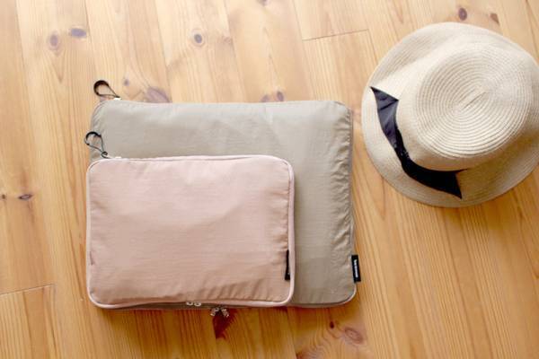 子連れ帰省の荷物、どこまで小さくなる？「圧縮できるトラベルポーチ」使ってみました[PR]