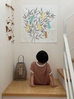 今年の七夕はタペストリーで貼るだけカンタン。季節のイベントをもっと気軽に楽しもう。[PR]