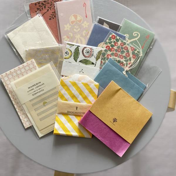 お気に入りをそっと入れたい、ぬくもりの紙製「PLEATS BOX デスクオーガナイザー」[PR]