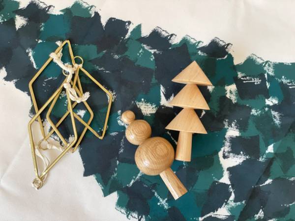 大人のお道具箱「ツール収納ボックス」に季節の飾りを収納しよう。[PR]