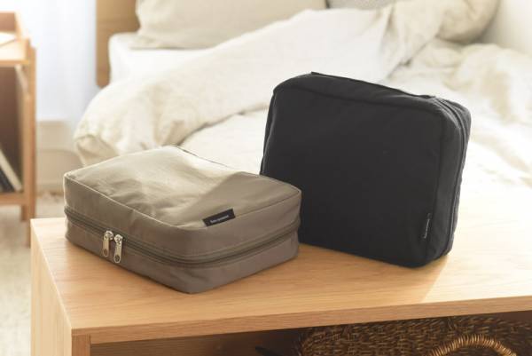 「あれどこしまったっけ…？」がなくなる!? つなげて、吊り下げて使える「4in1トラベルポーチ」