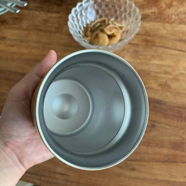 休日はお家で昼ビール 缶のまま最後まで「冷んやり」が続く缶クーラー[PR]