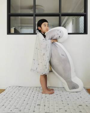 【久々の再入荷】ギュッとすればひんやり～。この夏、家族で取り合いになる接触冷感抱き枕。インスタグラマーさんもお気に入りです[PR]