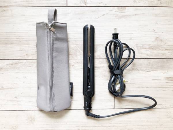 新色＆ショートタイプNEW登場！アツアツアイロンをサッとしまえる「ヘアアイロンポーチ」新作のスタッフ使用レポ[PR]