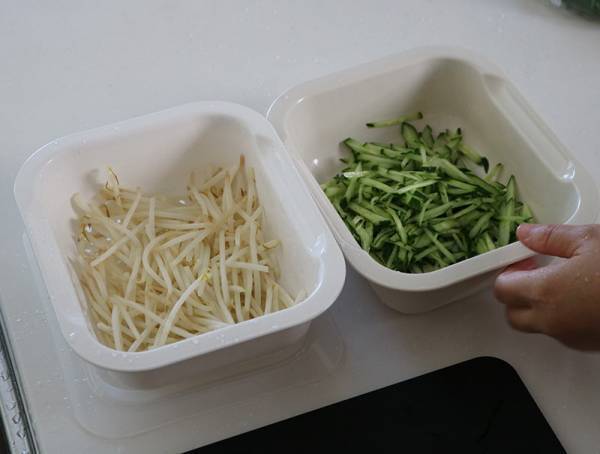 洗い物が減った～！ バッド・ざる・蓋がセットになった「コランダー」が超優秀