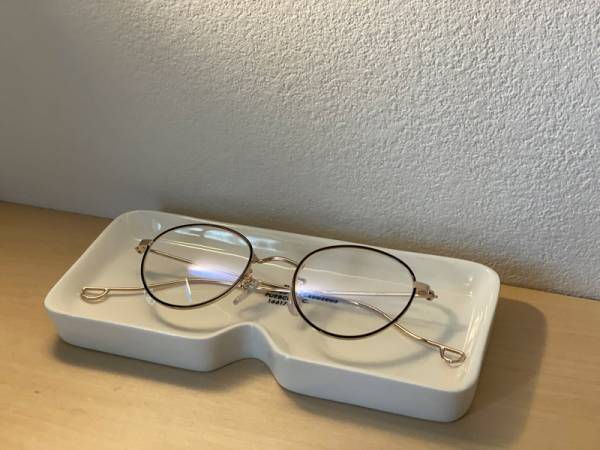 見え方を整える。「ciqi」のメガネで読書時間を快適に。[PR]