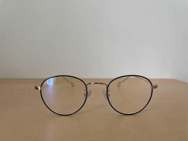 見え方を整える。「ciqi」のメガネで読書時間を快適に。[PR]