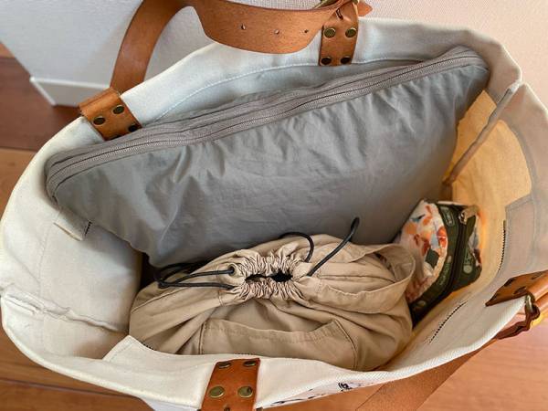 夏の定番カゴバッグの使い勝手がグッとアップする。「bon momentの巾着型バッグインバッグ」[PR]