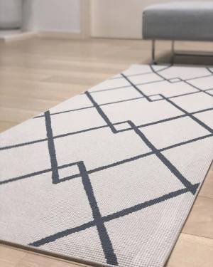 敷きっぱなしでOK！まるでラグのような「ヨガマット」が登場。インスタグラマーさんも早速ご愛用中です♪[PR]