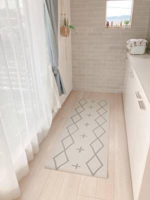 敷きっぱなしでOK！まるでラグのような「ヨガマット」が登場。インスタグラマーさんも早速ご愛用中です♪[PR]