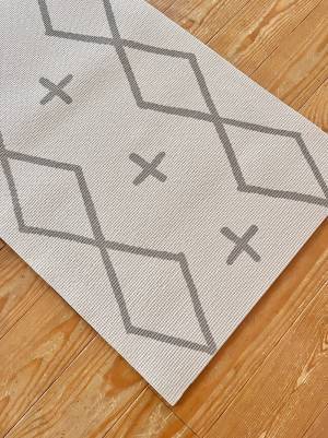 敷きっぱなしでOK！まるでラグのような「ヨガマット」が登場。インスタグラマーさんも早速ご愛用中です♪[PR]