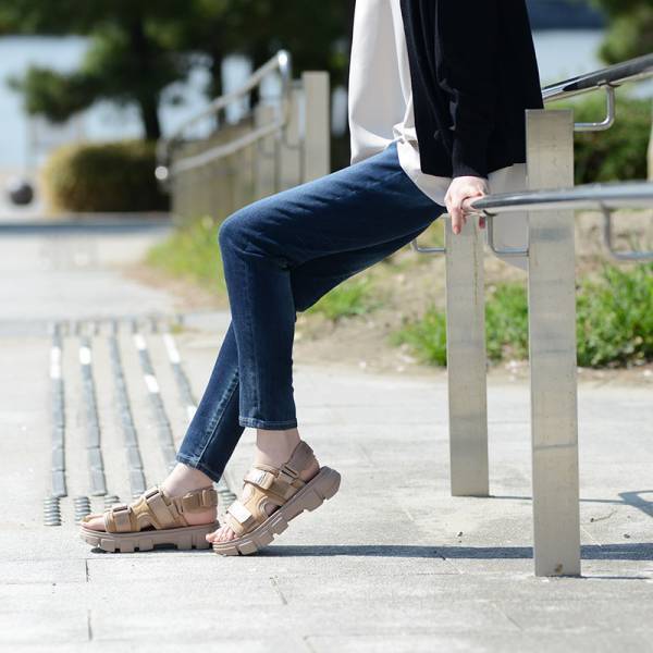 夏旅に必須！快適をサポートする洋服とグッズをピックアップ[PR]