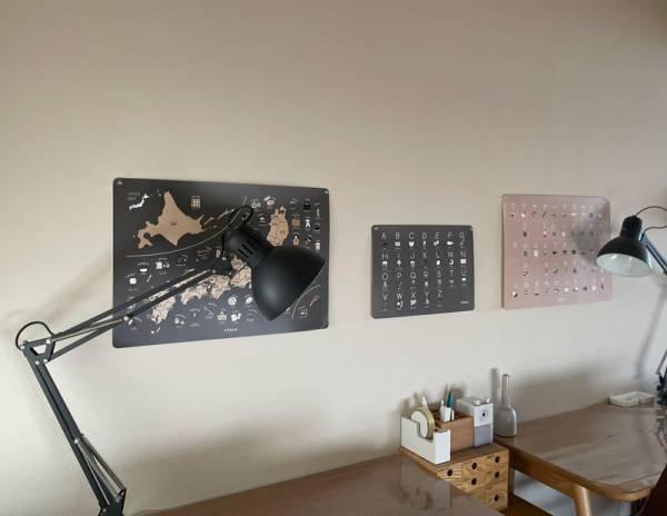 成長に合わせて、FÖRNEの知育ポスターを「惑星」に模様替え。[PR]