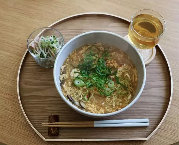 袋ラーメンをご馳走に！夏休みのランチに食べたい簡単アレンジレシピ集