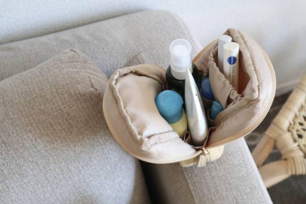 縦型サイズに新色が仲間入り！「bon moment（ボンモマン）整理ができる化粧ポーチ」愛用スタッフの声[PR]