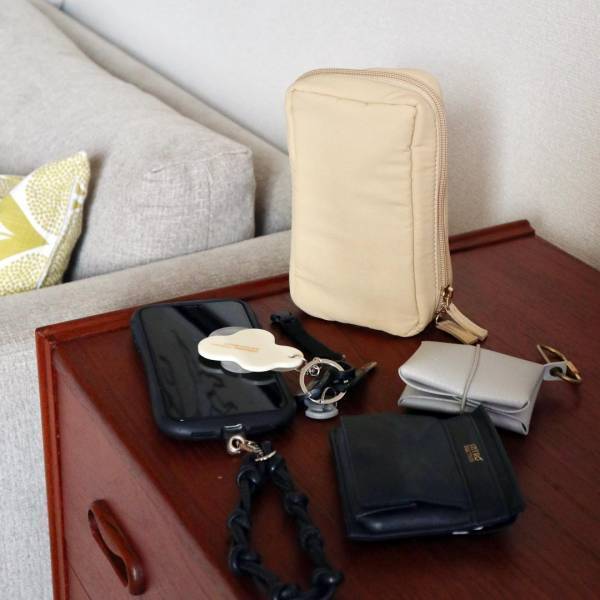 縦型サイズに新色が仲間入り！「bon moment（ボンモマン）整理ができる化粧ポーチ」愛用スタッフの声[PR]