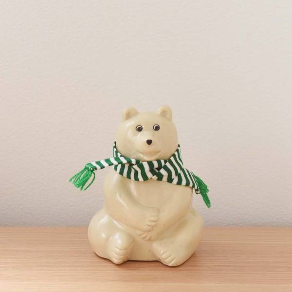今年こそわが家に！2023年限定カラーが北欧フィンランドから上陸「白くま貯金箱」マフラー付き予約会[PR]