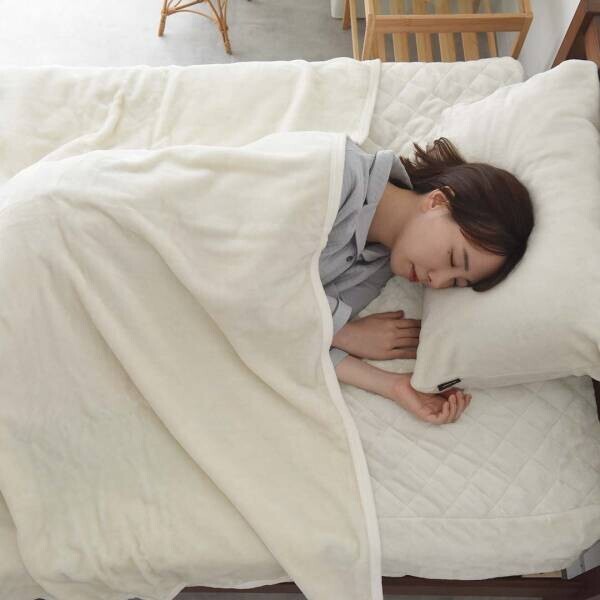 天然素材に包まれてぐっすり眠りたい。秋冬用の「洗えるシルク混毛布」誕生[PR]