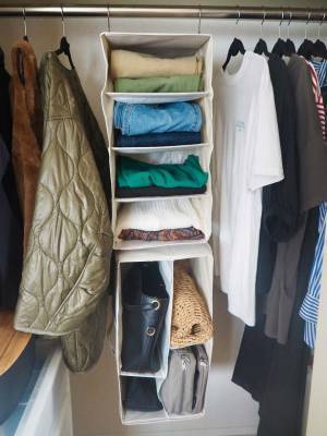 狭いクローゼットに収納が増やせる！ボンモマンから新登場した、「ハンギングラックシリーズ」[PR]