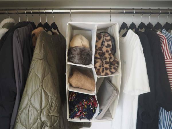 狭いクローゼットに収納が増やせる！ボンモマンから新登場した、「ハンギングラックシリーズ」[PR]