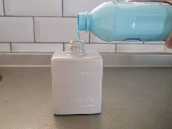 揃えて並べれば統一感アップ！bon momentの「詰め替えボトル」なら、生活感をなくして置ける[PR]