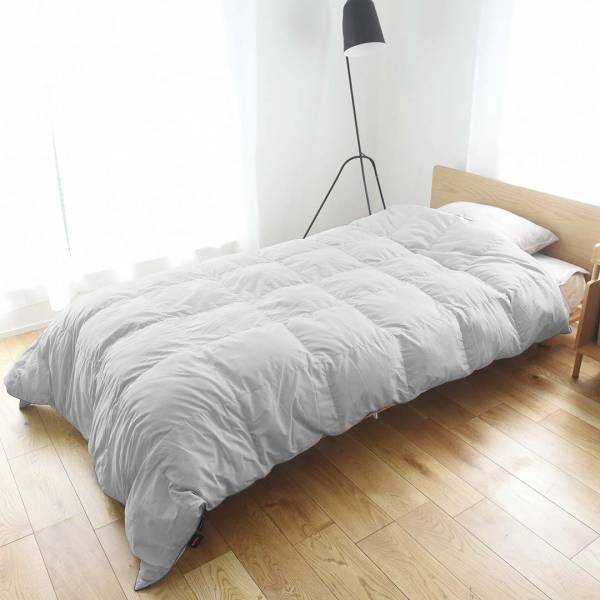 これが令和の羽毛布団！？新時代、ふわっと軽くて洗える「人工羽毛布団」が今年も入荷[PR]