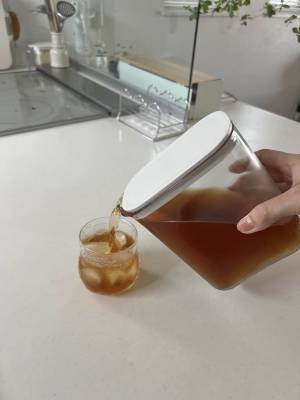 子どもでも使いやすい！「マーナ（MARNA）ウォーターピッチャー1.0L」がインスタグラマーさんに選ばれる理由[PR]