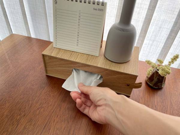 どんなインテリアにも馴染む。職人仕上げが美しい「bon momentの木目調ティッシュケース」[PR]
