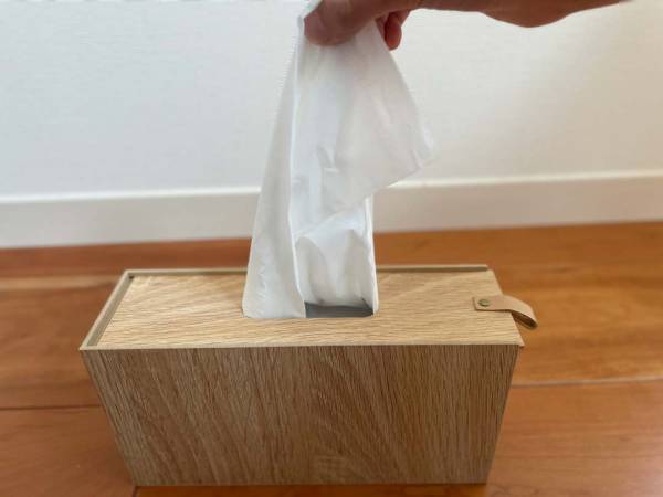 どんなインテリアにも馴染む。職人仕上げが美しい「bon momentの木目調ティッシュケース」[PR]