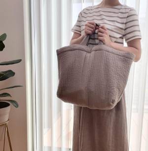 マザーバッグは使い勝手とデザインで選びたい。軽くて大容量の「ヌビバッグ」インスタグラマーさんのご愛用レポ[PR]