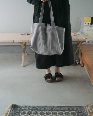 マザーバッグは使い勝手とデザインで選びたい。軽くて大容量の「ヌビバッグ」インスタグラマーさんのご愛用レポ[PR]