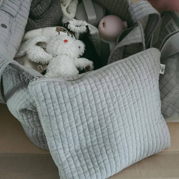 マザーバッグは使い勝手とデザインで選びたい。軽くて大容量の「ヌビバッグ」インスタグラマーさんのご愛用レポ[PR]