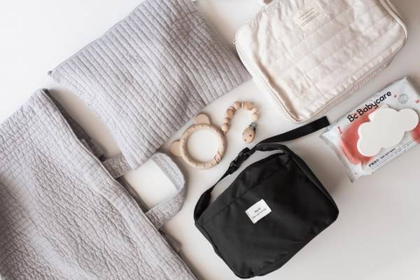 マザーバッグは使い勝手とデザインで選びたい。軽くて大容量の「ヌビバッグ」インスタグラマーさんのご愛用レポ[PR]