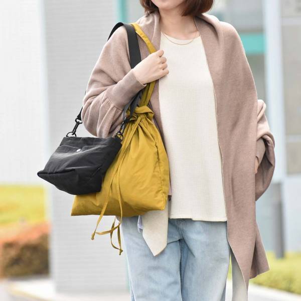 全お泊りに使える！大人のラフな旅先スタイルに似合う新作サブバッグ登場[PR]