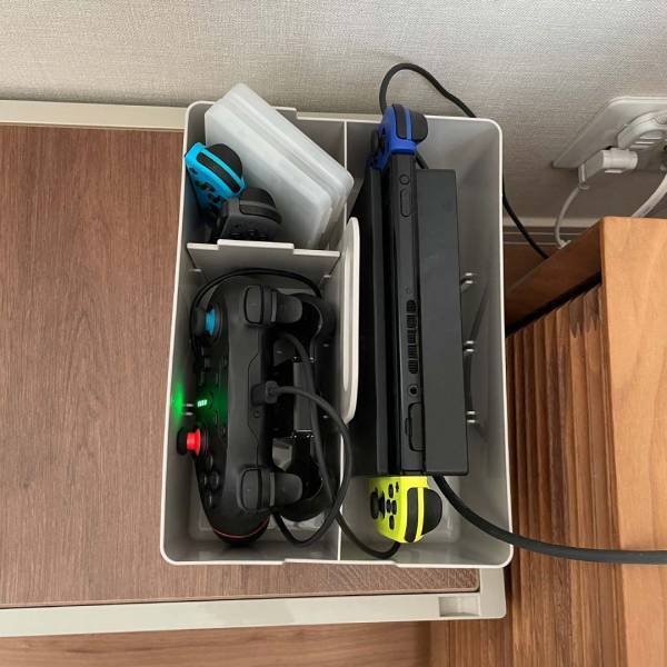 見た目と使いやすさ、どちらも叶う！複数使いでスッキリ片付く「仕切り収納ボックス」スタッフの使い方[PR]