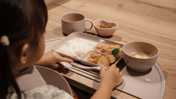 ギフトにするなら絶対これ！職人手仕事のぬくもり感じる、インスタグラマーさんもお気に入りの「ベビー食器6点セット」[PR]