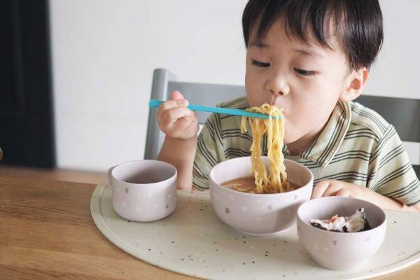 ギフトにするなら絶対これ！職人手仕事のぬくもり感じる、インスタグラマーさんもお気に入りの「ベビー食器6点セット」[PR]