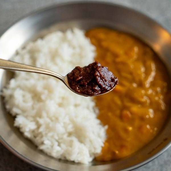 子ども用カレーと大人用カレーの作り分け問題「追いカレーペースト」でついに決着!?
