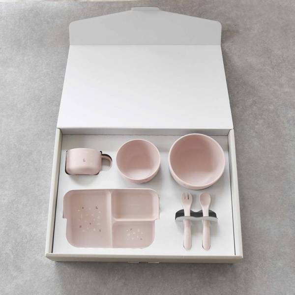 【2023年出産祝い】ご予算別おすすめセット5選　今っぽくて喜ばれるアイテムは？