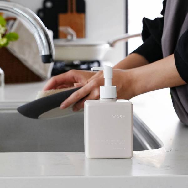 詰め替えボトルで景観を美しく。「詰め替えソープディスペンサー」インスタグラマーさんの使い方[PR]