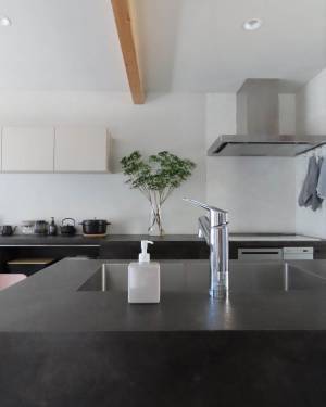 詰め替えボトルで景観を美しく。「詰め替えソープディスペンサー」インスタグラマーさんの使い方[PR]