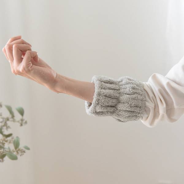 腕まくり名人になれる！水仕事にも洗顔にも「ふんわり感が持続する」タオルシリーズの2アイテムが人気です。[PR]