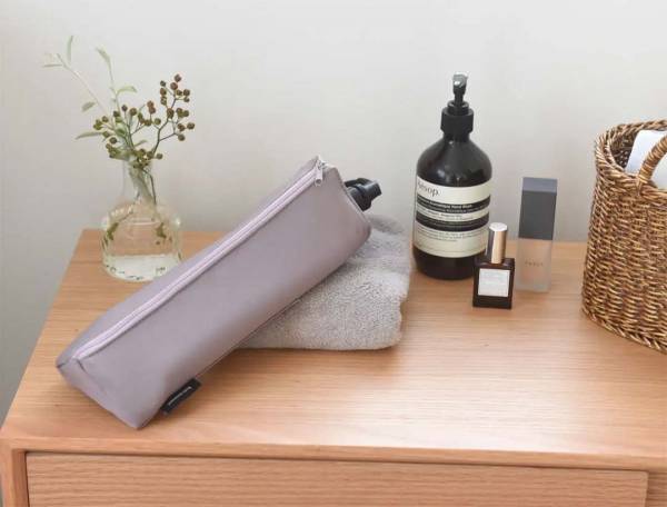 累計12,500個突破！身支度がスムーズになる bon moment 耐熱ヘアアイロンポーチに、本店限定「くすみピンクカラー」登場[PR]